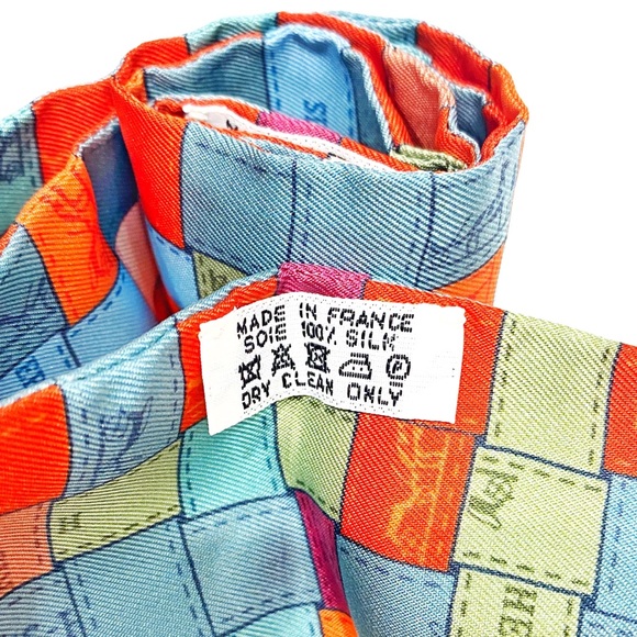 Hermes Twilly Twill silk bag scarf - Picture 5 of 9